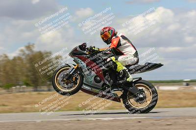 media/Apr-26-2024-TrackDaz (Fri) [[c4b677d280]]/B Group/120pm (Wheelie Bump)/
